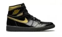 air jordan 1 retro university high black metallic gold